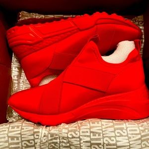 Brand New Steve Madden Athletic Shoes (2 colors available)